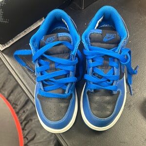 Nike Kids Blue and Black Sneakers